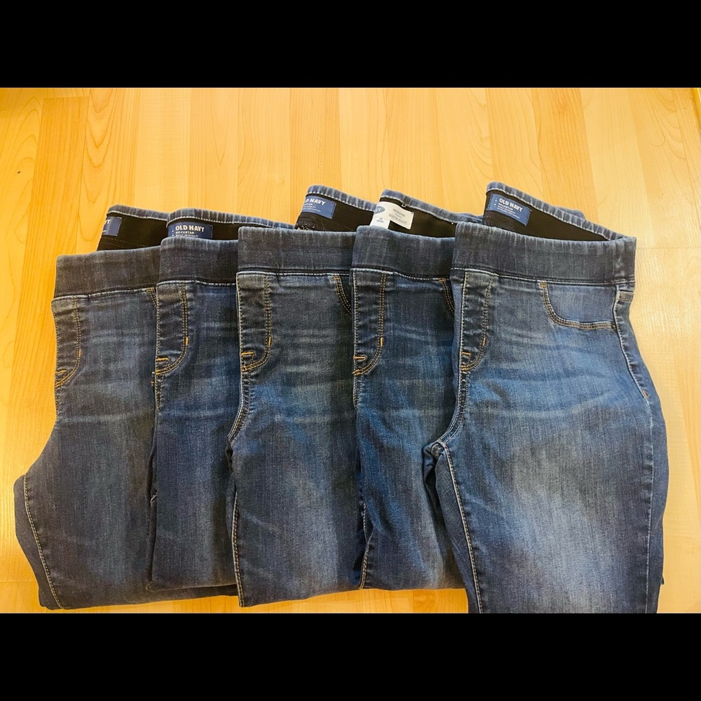 Old navy rockstar jeggings.